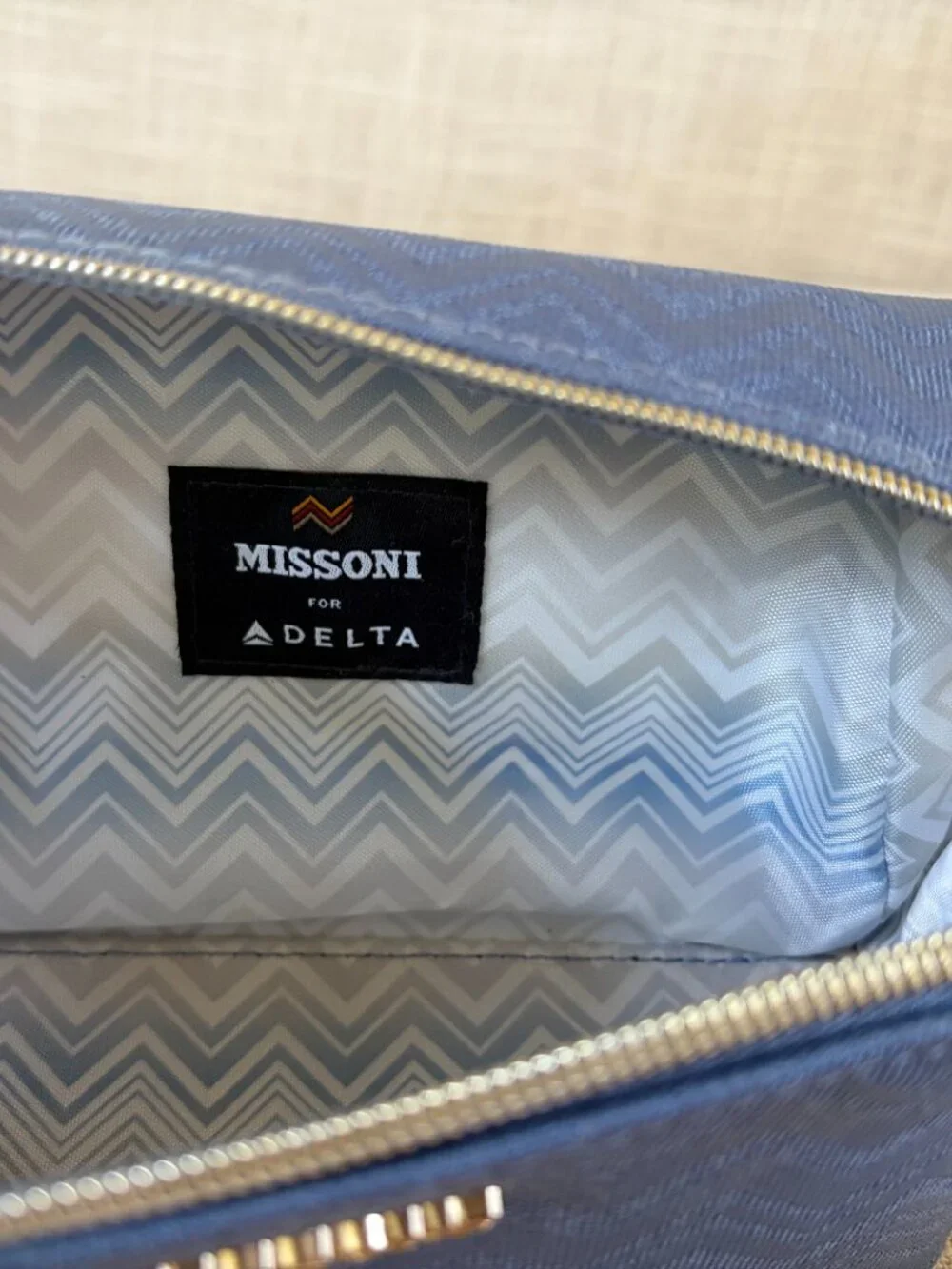 Delta One Missoni Blue Toiletry Pouch Travel Amenity Bag Gold Zipper Like New